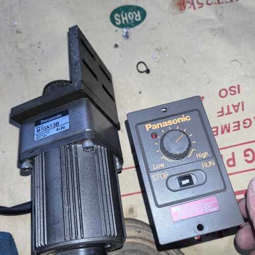 议价拆机二手松下减速电机一个15W，带调速器，电机M71A15G维修