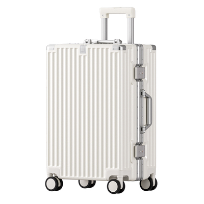 顺丰包邮！铝框行李箱结实耐用