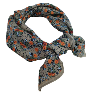 美拉德风碎花围巾女70方巾秋冬日系百搭复古领巾护颈围脖装饰披肩