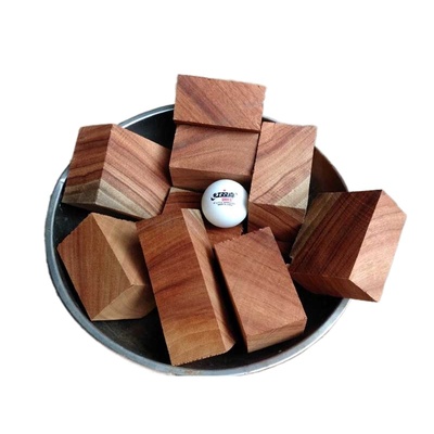 天然樟木块 千年红樟树根衣服 防蛀防虫防潮 杀菌衣架去甲醛异味