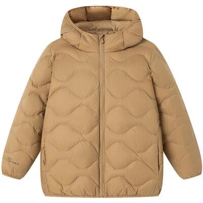 波司登草莓熊联名三宝羽绒服保暖