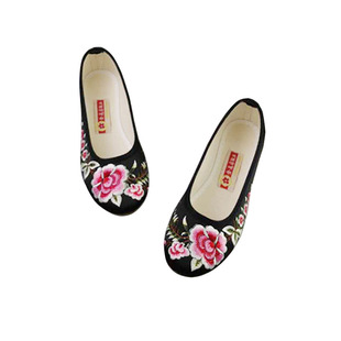 老北京布鞋中老年妈妈软底老人鞋防滑牛筋底舒适妈妈奶奶绣花鞋