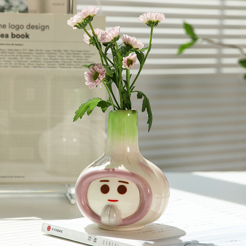 小花瓶可爱创意情绪稳定鲜花插花小众高级感桌面精致迷你陶瓷摆件