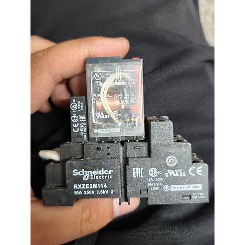 询价下单施耐德RXZE2M114继电器，10A 250V 2.5kV