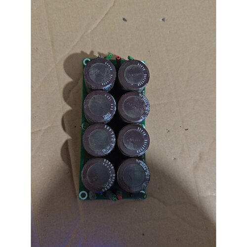 非标价拆机电容板实物拍摄板上8个KCN电容35V2200u议价