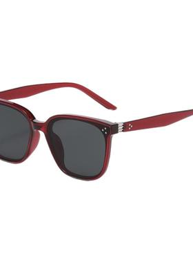 高级感复古酒红时髦方框墨镜女款