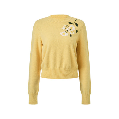 刺绣H型套头毛衫，精致绣花工艺