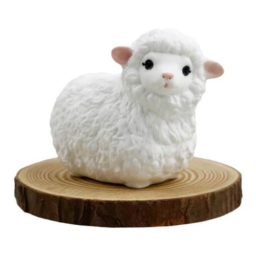 可爱小绵羊陶瓷摆件创意家居饰品生肖小羊马车载摆设办公桌面礼物