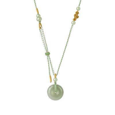 周大生和田青玉晴水平安扣吊坠