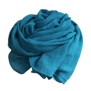 湖蓝色网格棉麻围巾女秋冬韩版百搭护颈保暖围脖超大披肩纯色丝巾