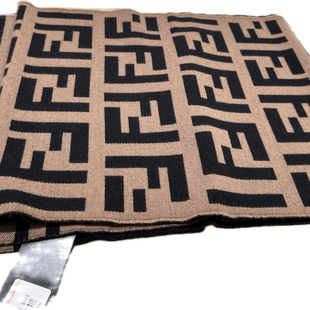 祺掌柜韩国免税店Fendi芬迪老花FF图案羊毛桑蚕丝流苏长款围巾
