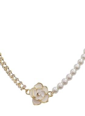 章若楠同款法式珍珠项链女款轻奢小众设计感山茶花锁骨链颈链复古