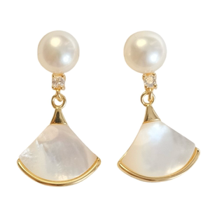 《白玉扇》复古轻奢小众气质法式淡水珍珠白贝母扇形耳环耳钉耳饰