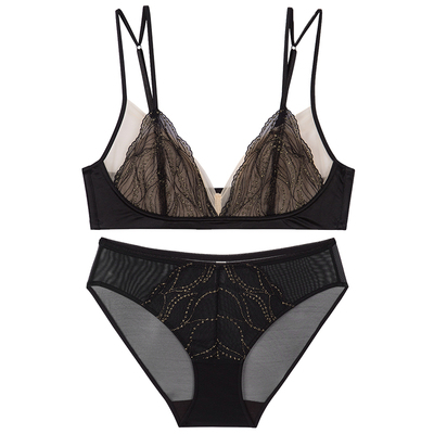 弗利少女法式蕾丝刺绣无钢圈文胸