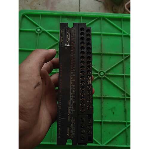 在线议价三菱AJ65SBTB1-32DT1远程模块，拆机，功能包好，