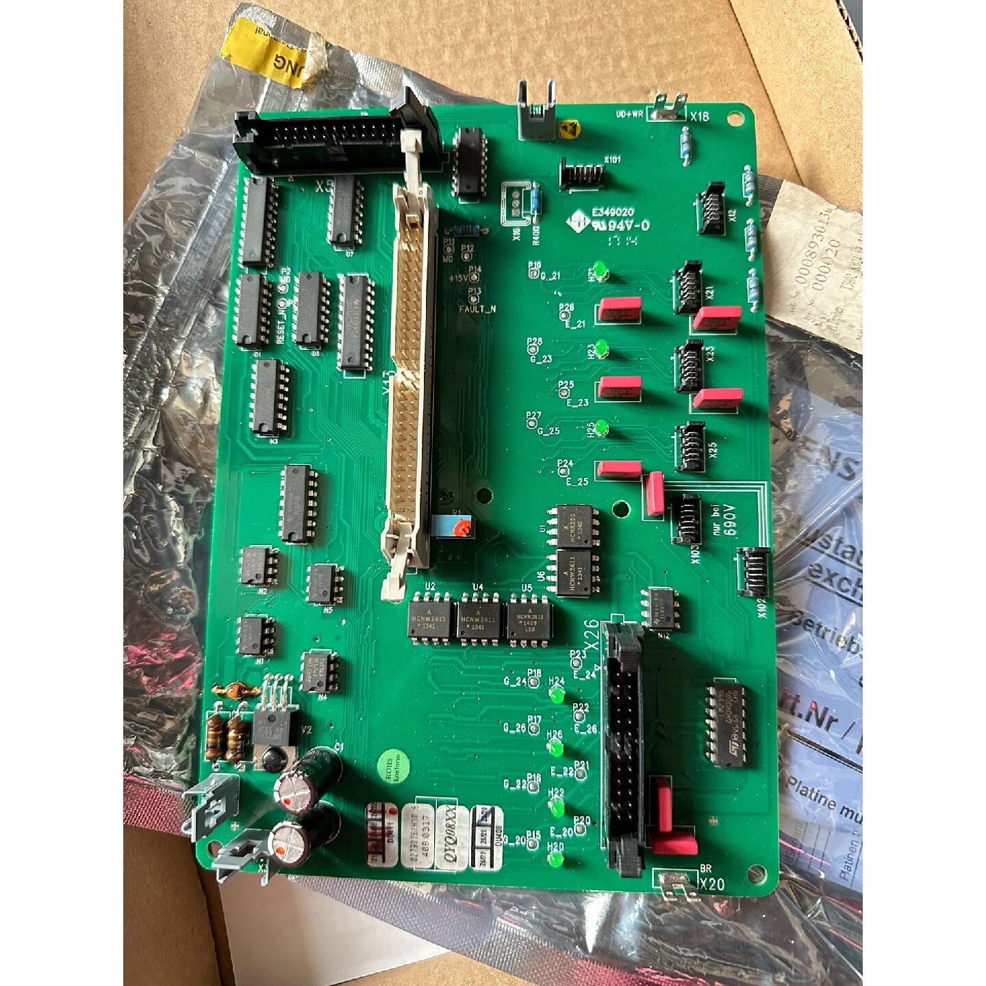 议价-变频器 驱动板 E349020,94V-0 成色好,