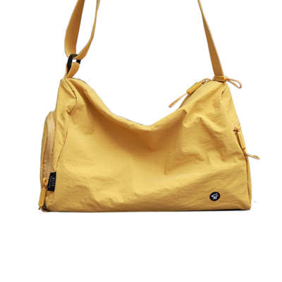 轻便户外大容量单肩斜挎包