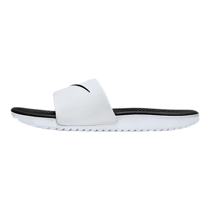 Nike儿童拖鞋新品上市