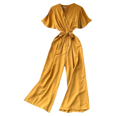 Waist tied jumpsuit for slimming effect 收腰系绳显瘦连体裤女