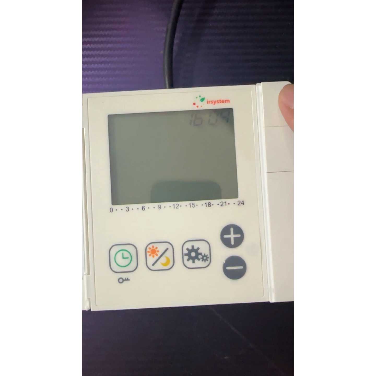 询价-irsystem地暖壁挂炉控制面板未封的，有150