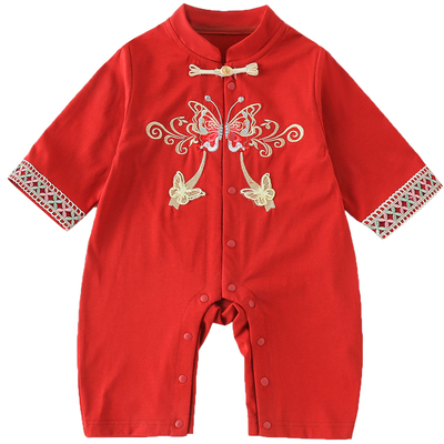 百天婴儿蝴蝶红色爬服喜庆拜年服