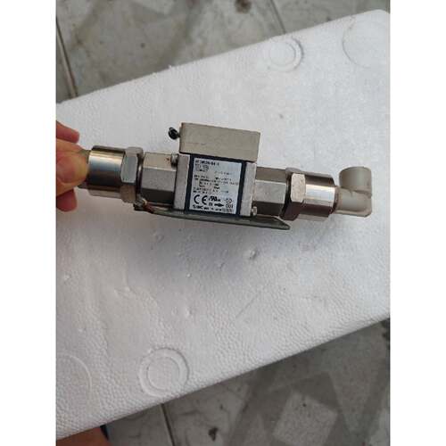 在线议价日本SMC 水流量开关，型号：PF3W520-04-1成色以