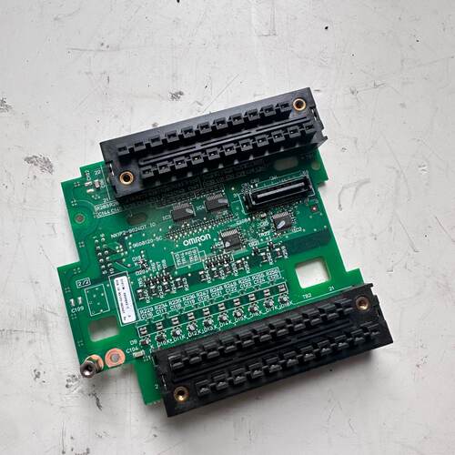 议价欧姆龙PLC中板NX1P2-9024DT二手拆机实物拍摄包邮
