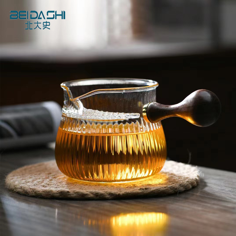 北大史月牙玻璃公道杯家用大号侧把分茶器过滤茶海功夫茶具煮茶器