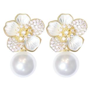 法式轻奢气质仿珍珠耳钉花朵耳坠高级感小众独特耳环2026新款爆款