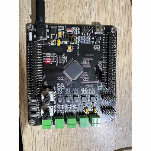 NXP FS32K144  S32K144 100Pin 开