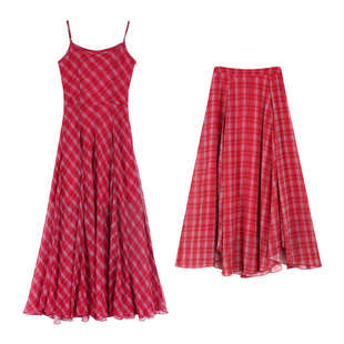 MULVAN 巨好看度假风红格子长款吊带连衣裙女气质收腰显瘦半身裙