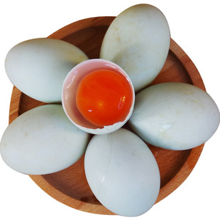 包邮正宗微山湖生鸭蛋鲜鸭蛋30枚红心散养大个青皮龙泰食品非咸蛋