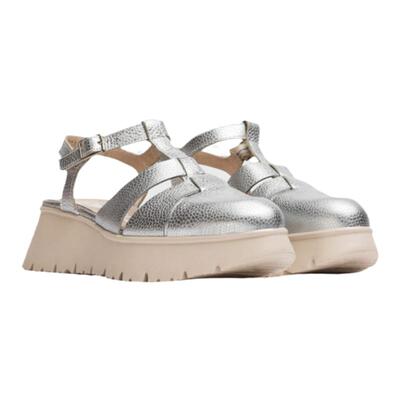 超轻厚底圆头金属色罗马鞋女凉鞋