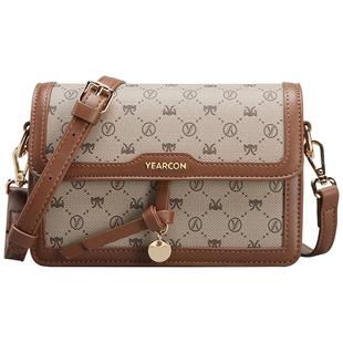 意尔康斜挎包包2025新款春夏女士小方包百搭单肩包时尚复古通勤包