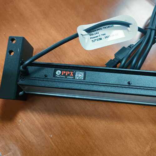 议价PPX 带电源线，成色看图，实物拍摄。适合自动化设备、工业控