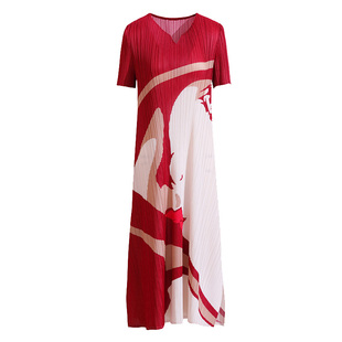 三宅褶皱海边沙滩裙妈妈连衣裙夏季新款短袖气质印花大码女装长裙