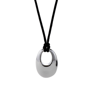 Moment 吊坠黑绳皮绳长款项链毛衣链高级感挂脖配饰2025新款秋冬