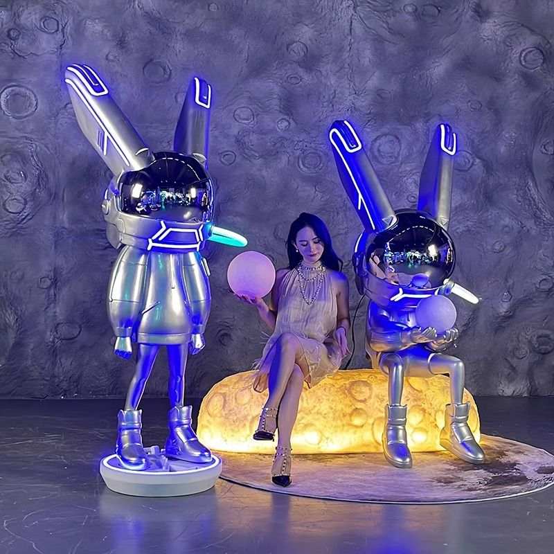 网红潮牌发光太空兔宇航员玻璃钢雕塑KTV酒吧装饰品落地大摆件