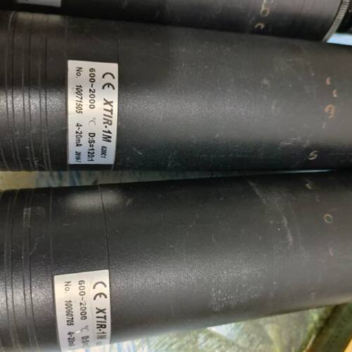 议价出售几乎全新的XTIR-1M温度传感器，量程600-2000