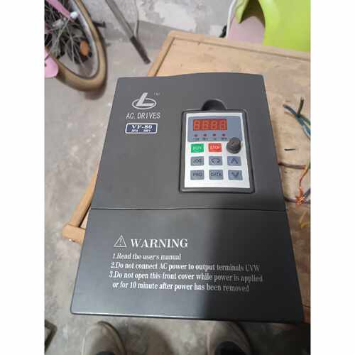 〔议价-可维修〕南京变频器2.2KW 380V 老 一台 VF80