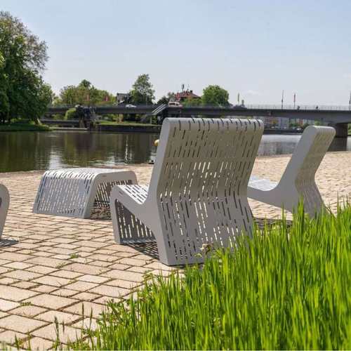 露天公园庭院户外不锈钢桌椅长凳民宿可奢风酒店北欧工厂长椅定轻