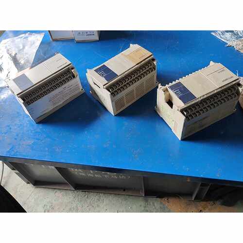 议价三菱PLCFX1N40MR001有3台成色新的一台维修
