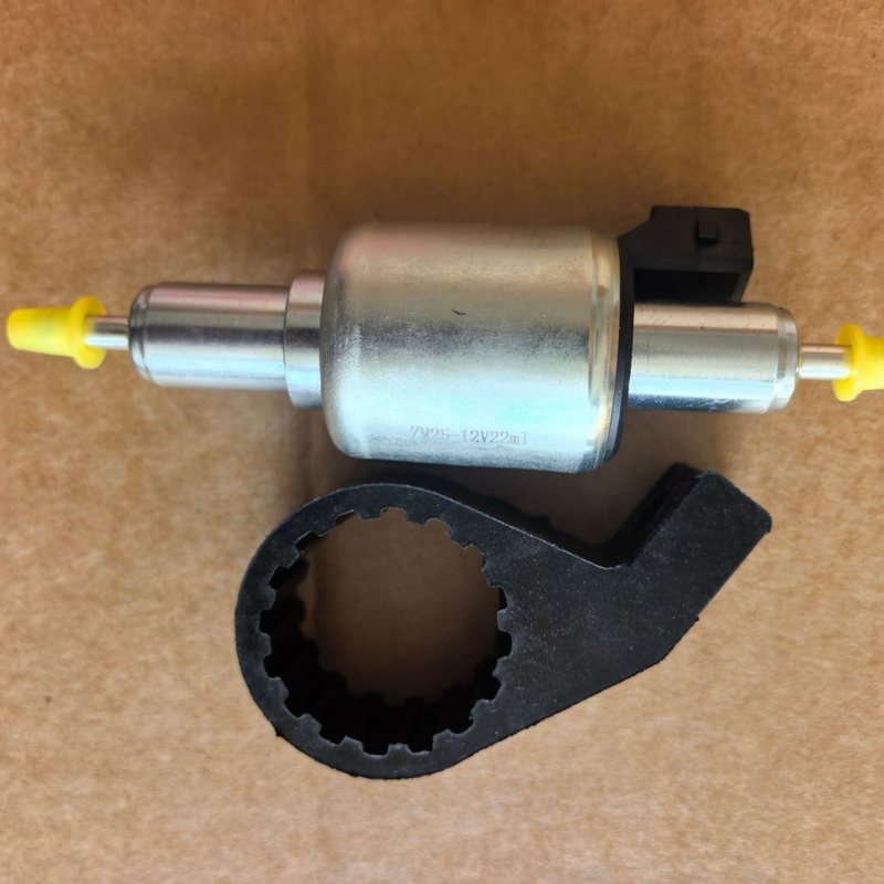 驻车燃油加热器油喷电磁脉冲计量油泵12V24V汽车货车柴暖器喷油嘴