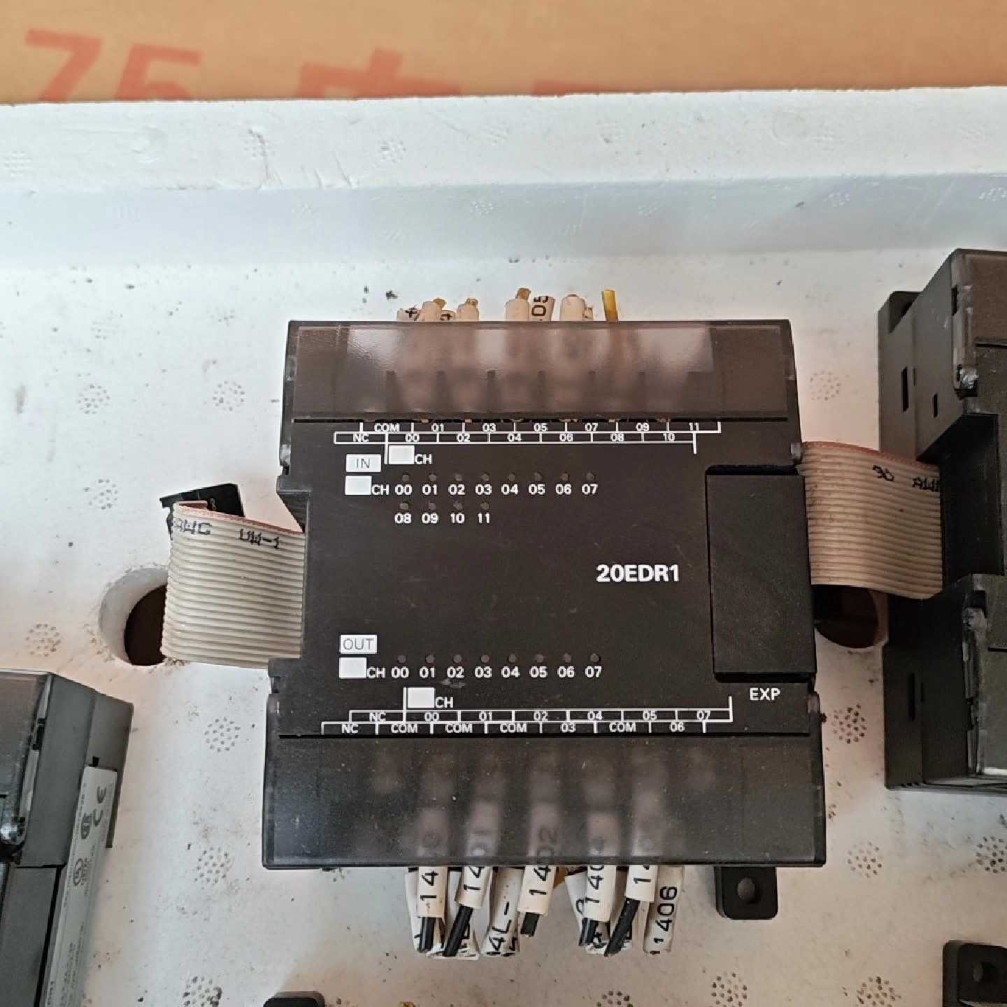 议价欧姆龙CP1W-20EDR1，拆机的，功能包好，成色一般，1
