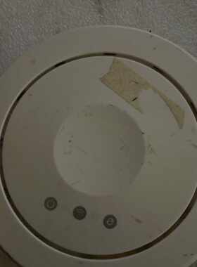 有6台 吸顶式无线AP 300M有两台需要的联系。议价