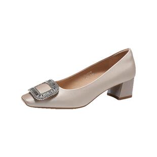 星期六爆款浅口单鞋2025春季新款粗跟通勤百搭黑色女鞋SSD1111215