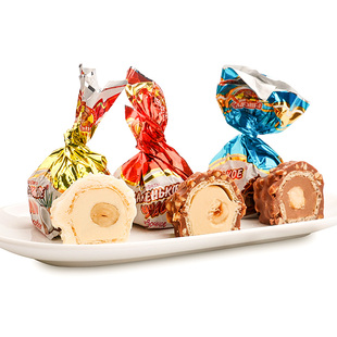 进口俄罗斯糖果斯拉夫大奶罐夹心巧克力榛仁牛奶混装零食新品年货