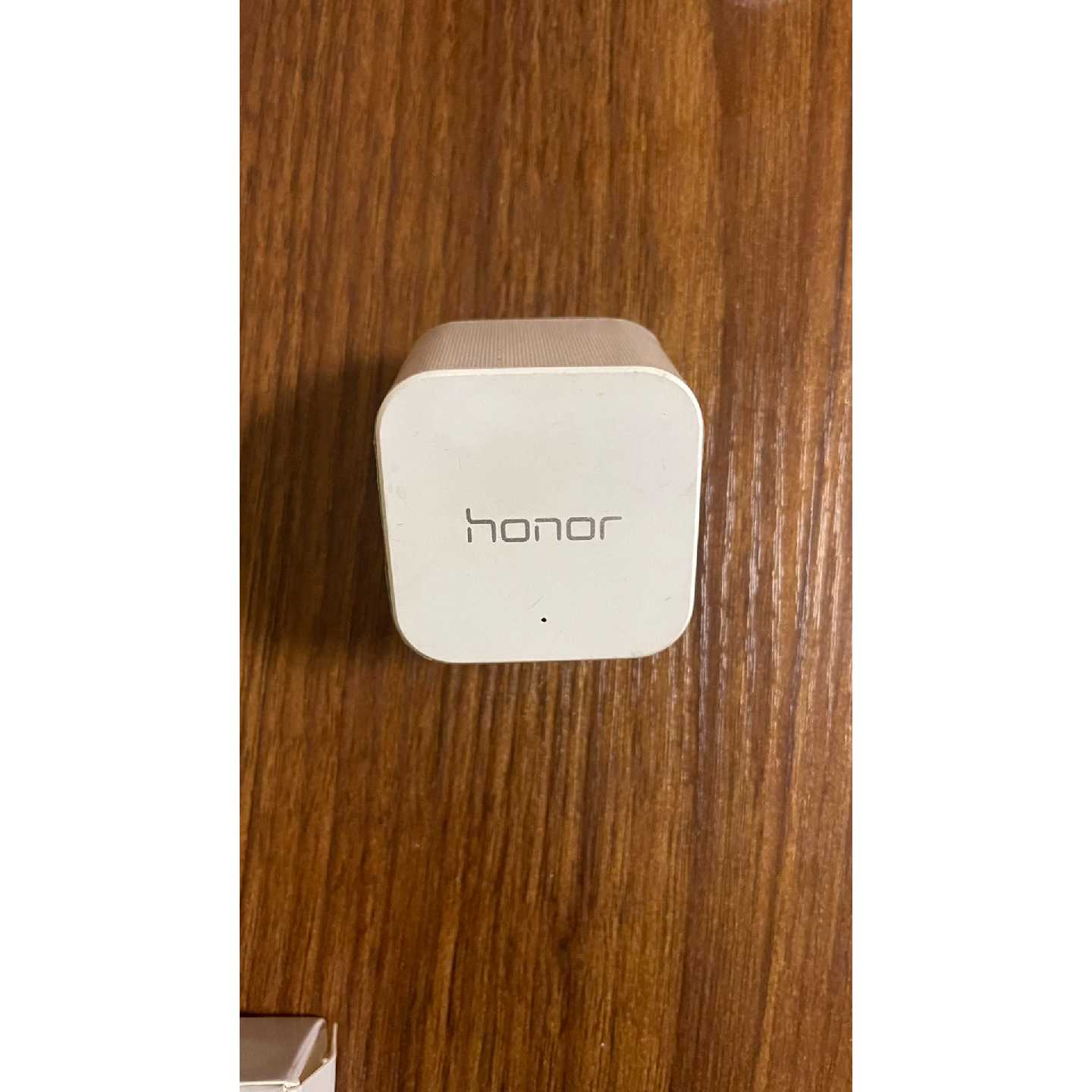 荣耀WiFi穿墙宝，PT201主猫，原装正品，功能正常，实物