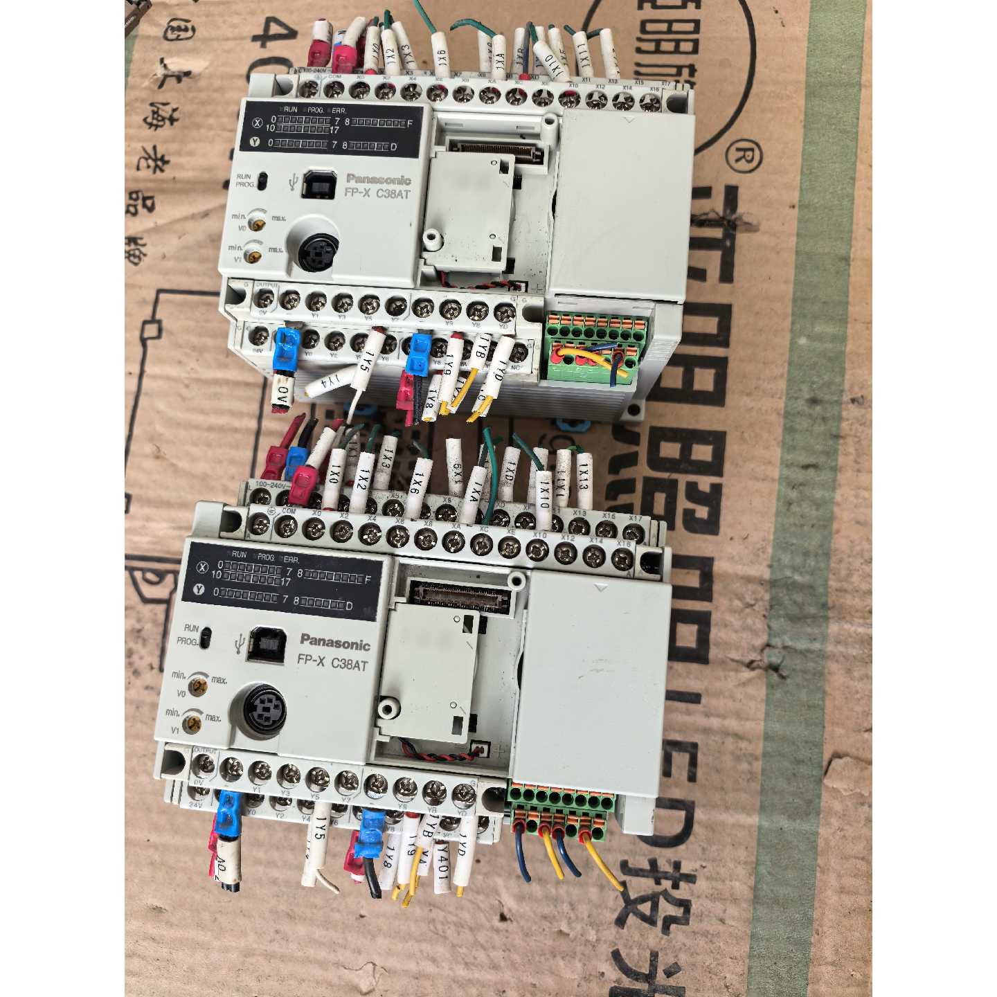 议价PLC FP-X C38AT两个，型号AFPX-C38A