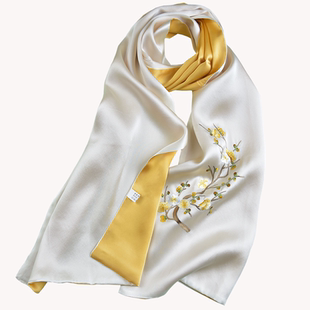 蜀绣桑蚕丝手工刺绣梅花真丝围巾披肩成都特色礼品送老外婆婆妈妈